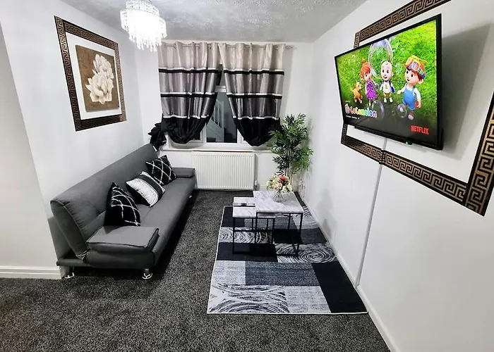 *5Sm* Setup For Your Most Relaxed & Amazing Stay + Free Parking + Free Fast Wifi *