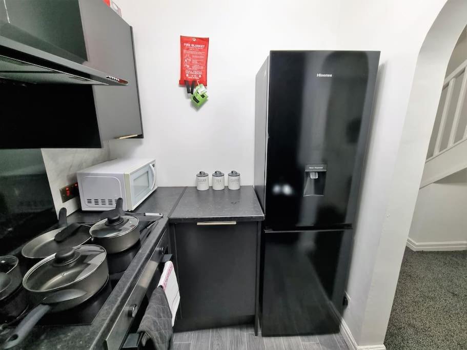 *5sm* Setup For Your Relaxed & Amazing + Free Parking + Free Fast Wifi * Morley (West Yorkshire)